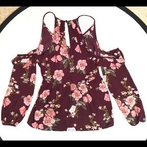 American Eagle Outfitters Cold Shoulder Ruffle Flo